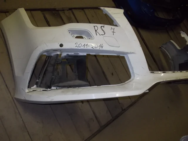 Бампер для Audi A7 4G 2010-2014 на фотографиях