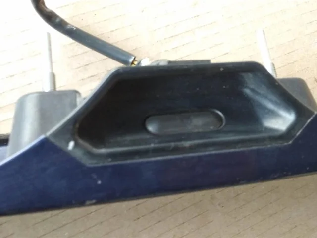 Накладка порога левая для Suzuki SX4 2006-2009 на фотографиях