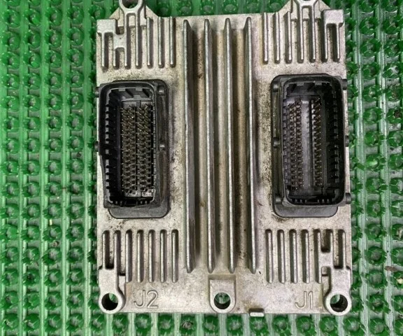 Блок управления двигателем для Opel Vectra B Caravan 1996-2003 на фотографиях