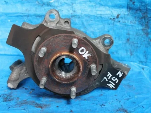 Кулак поворотный левый для Nissan Murano Z51 JDM 2008-2015 на фотографиях