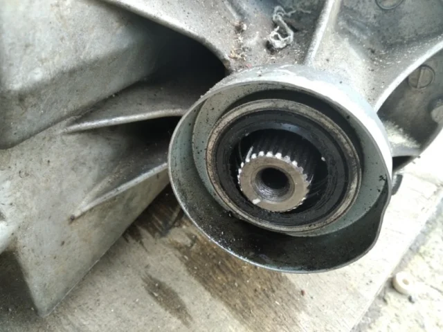 Раздатка для Mitsubishi Pajero V70 5dr (JDM) 1999-2006 на фотографиях