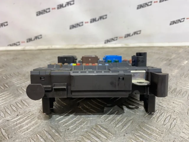 Блок комфорта для Citroen C4 Хэтчбек 2010-2016 на фотографиях