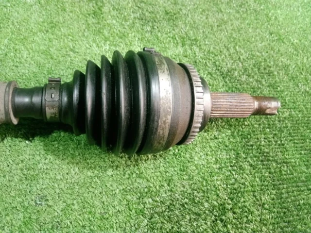 ШРУС наружный задний левый для Toyota Avensis Седан T250 2003-2008 на фотографиях