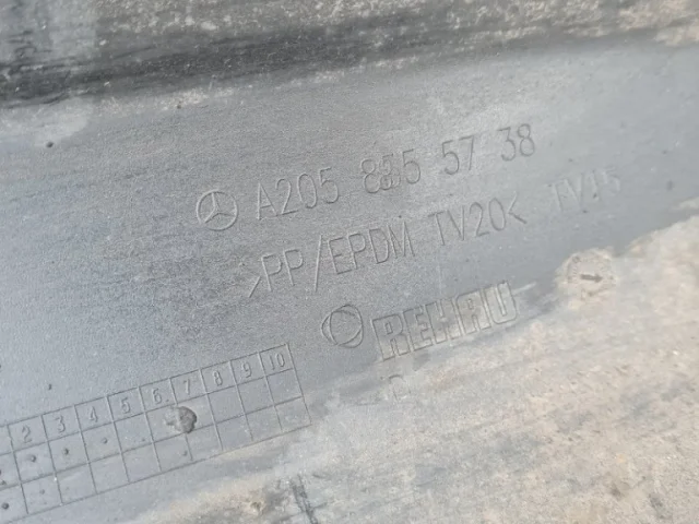 Бампер задний для Mercedes-Benz C class C205 2014-2020 на фотографиях