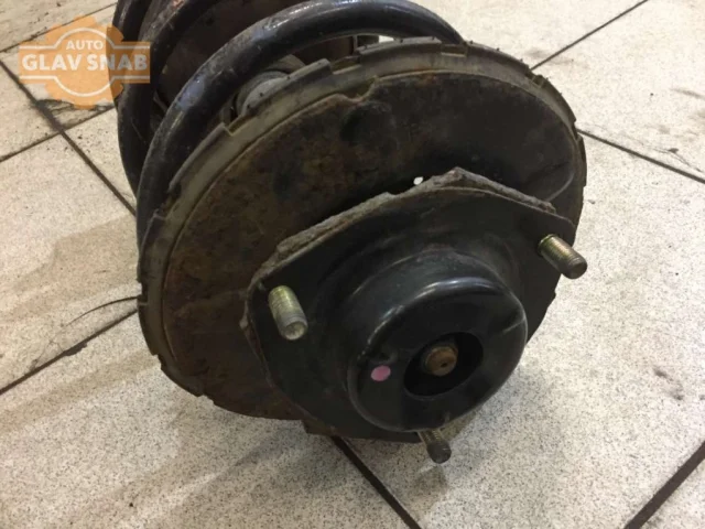 Амортизатор передний правый для Nissan Teana J31 2003-2007 на фотографиях