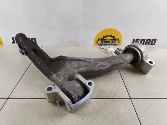 Рычаг передний правый нижний для Volvo XC90 II L 2014-2019 на фотографиях