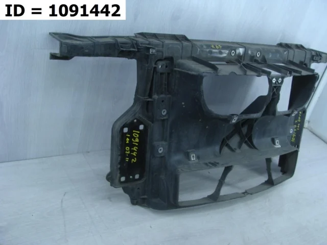 Панель радиатора (телевизор) для BMW 1er Е81 2007-2012 на фотографиях