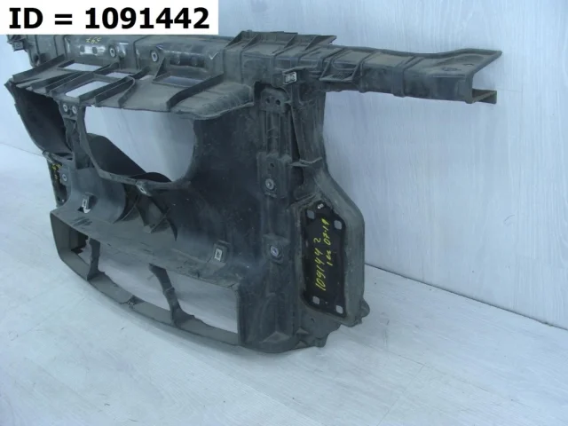 Панель радиатора (телевизор) для BMW 1er Е81 2007-2012 на фотографиях