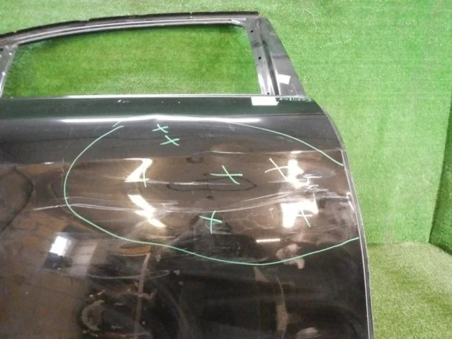 Дверь задняя правая для Mercedes-Benz S class W222 2013-2017 на фотографиях