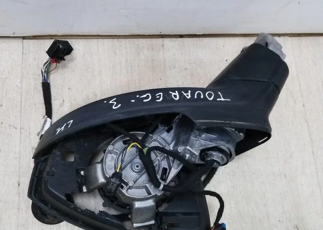 Стекла и зеркала для Volkswagen Touareg III (CR) 2018+ на фотографиях