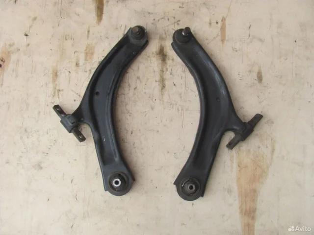 Рычаг передний левый нижний для Nissan Qashqai J10 2006-2013 на фотографиях