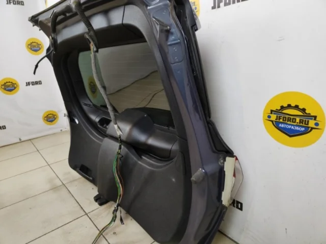Крышка багажника для Ford Kuga CBV 2008-2013 на фотографиях