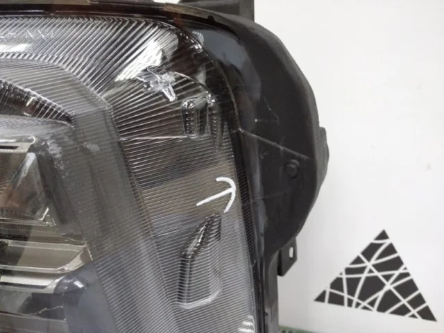 Фары для Hyundai Tucson NX4 2020+ на фотографиях