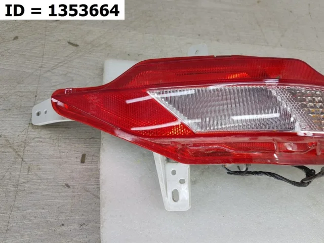 Фонарь правый для Hyundai Tucson NX4 2020+ на фотографиях