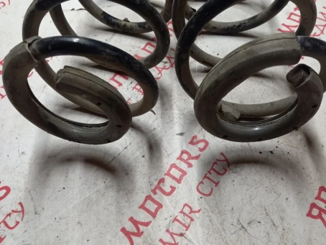 Пружина амортизатора задняя для Citroen C4 Хэтчбек 2004-2011 на фотографиях