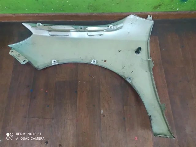 Крыло правое для Skoda Fabia 5J Estate 2007-2015 на фотографиях