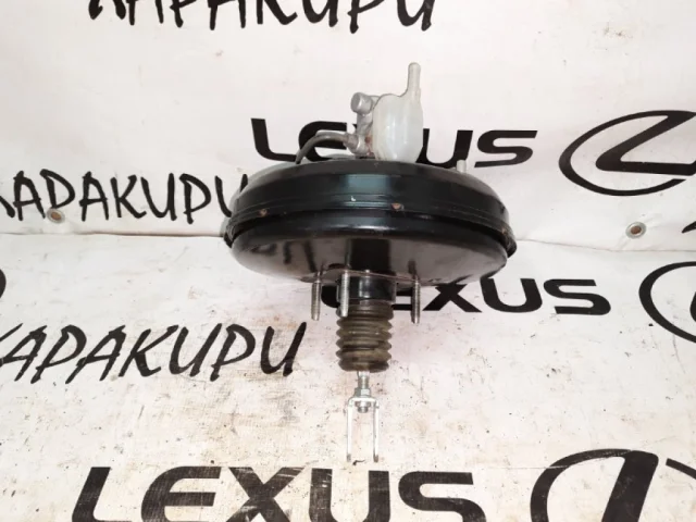 Вакуумный усилитель тормозов для Lexus RX AGL10, GGL10, GLV15, GGL15, GLV10 2009-2015 на фотографиях