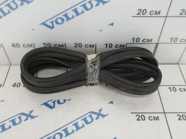 Уплотнитель багажника для Volvo S40 MS 2004-2012 на фотографиях