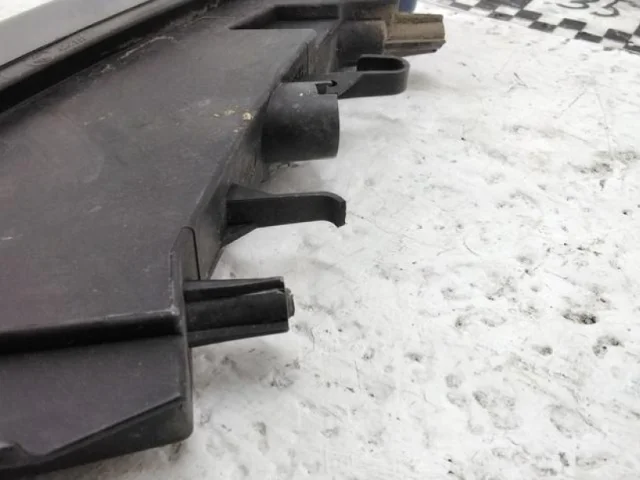 Дневной ходовой огонь левый для Porsche Macan 95B 2014-2023 на фотографиях