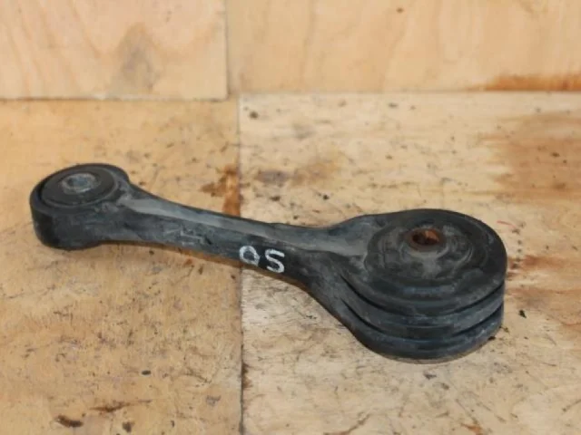 Опора двигателя передняя левая верхняя для Subaru Forester SJ 2013-2016 на фотографиях