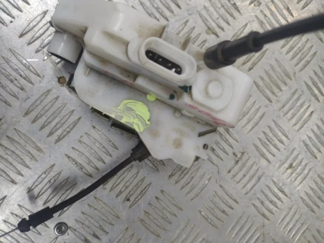 Двери для Renault Scenic JM rest 2006-2009 на фотографиях