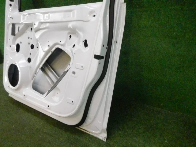 Двери для Volkswagen Caddy IV (2K) 2015-2020 на фотографиях