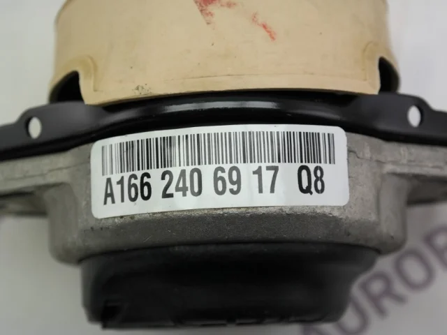 Подушка двигателя передняя правая верхняя для Mercedes-Benz GL class X166 2012-2016 на фотографиях