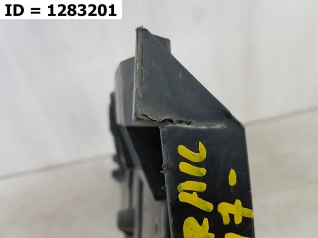 Спойлер переднего бампера для Nissan X-Trail T32 RU 2015-2022 на фотографиях