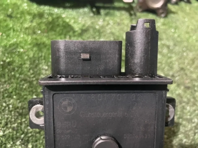 Реле свечей накала для BMW X5 Е70 2006-2013 на фотографиях