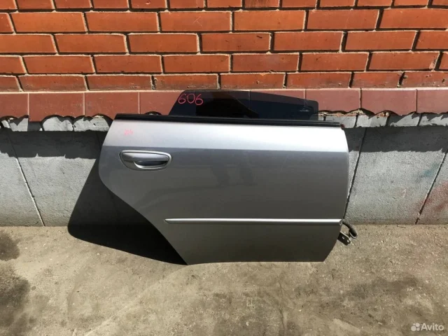 Двери для Subaru Legacy BL/B13 2003-2009 на фотографиях