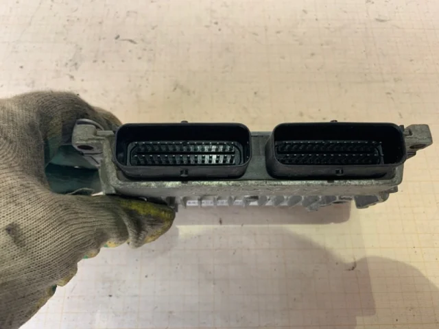 Блок управления АКПП для Citroen C4 Хэтчбек 3dr 2004-2011 на фотографиях