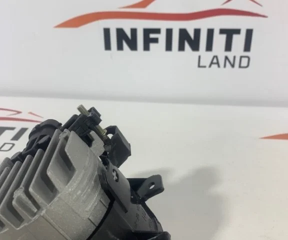 Фары для Infiniti QX 80 2013-2022 на фотографиях