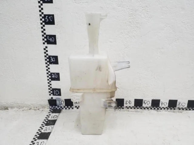 Бачок омывателя для Hyundai Creta 2 SU2 2021+ на фотографиях