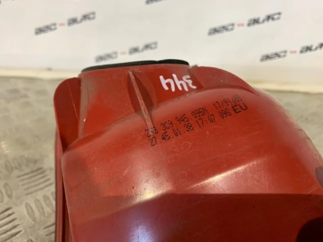 Фары для Volkswagen Passat Variant (B6, Typ 3C) 2004-2010 на фотографиях