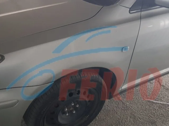 Крылья для Toyota Avensis Универсал T250 2003-2008 на фотографиях