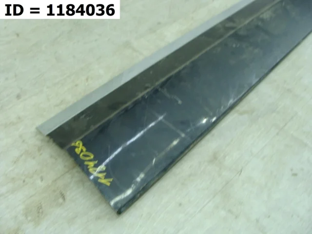 Накладка двери багажника для Volkswagen Touareg III (CR) 2018+ на фотографиях