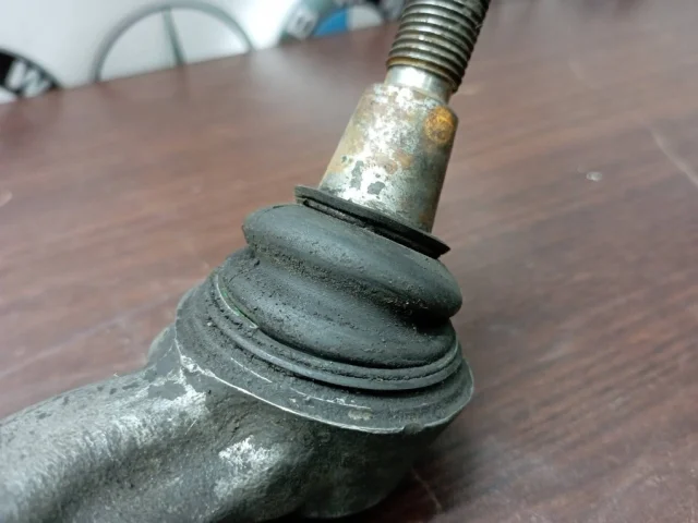 Рычаг задний правый нижний для Mercedes-Benz S class W220 1998-2005 на фотографиях