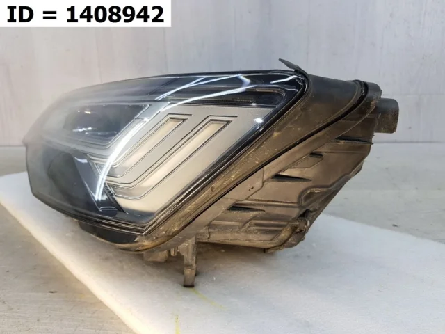 Фара левая для Audi A6 C8 Allroad quattro 2019+ на фотографиях