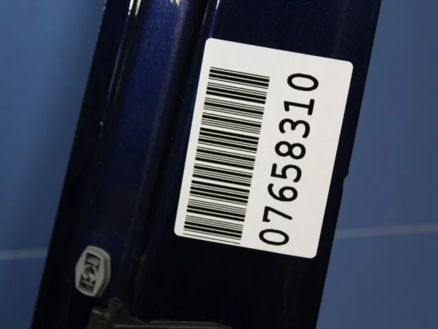 Накладка на дверь передняя левая для BMW 5er G30 2016-2023 на фотографиях