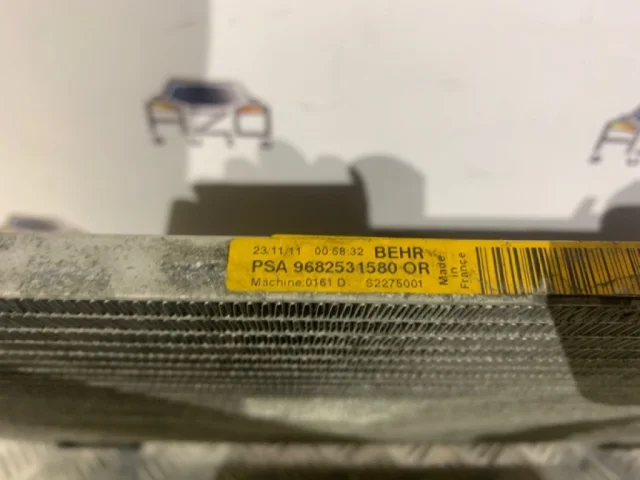 Радиатор кондиционера для Citroen C4 Седан 2010-2016 на фотографиях