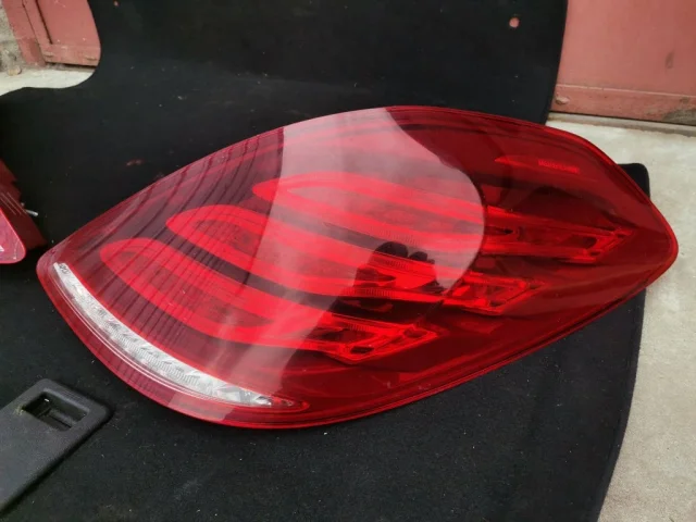 Стоп-сигнал правый для Mercedes-Benz S class W222 2013-2017 на фотографиях