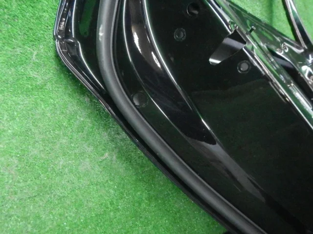 Дверь задняя левая для Audi A4 B9 2015+ на фотографиях