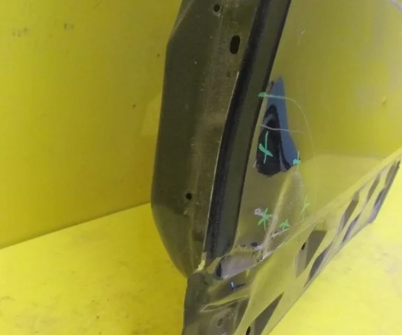 Двери для Suzuki SX4 2013-2016 на фотографиях