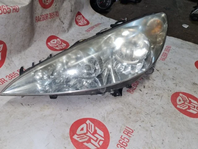 Фара левая для Peugeot 308 SW T7 2007-2014 на фотографиях