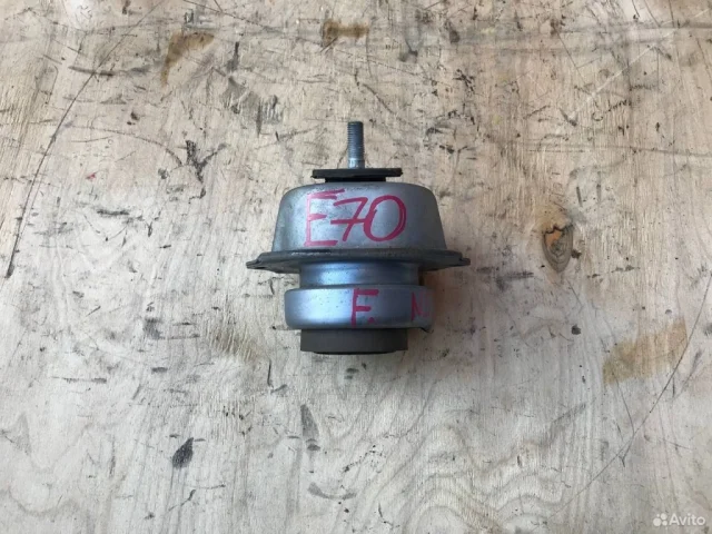 Опора двигателя задняя правая нижняя для BMW X5 Е70 2006-2013 на фотографиях