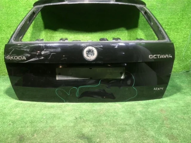 Крышка багажника для Skoda Octavia A7 Tour на фотографиях
