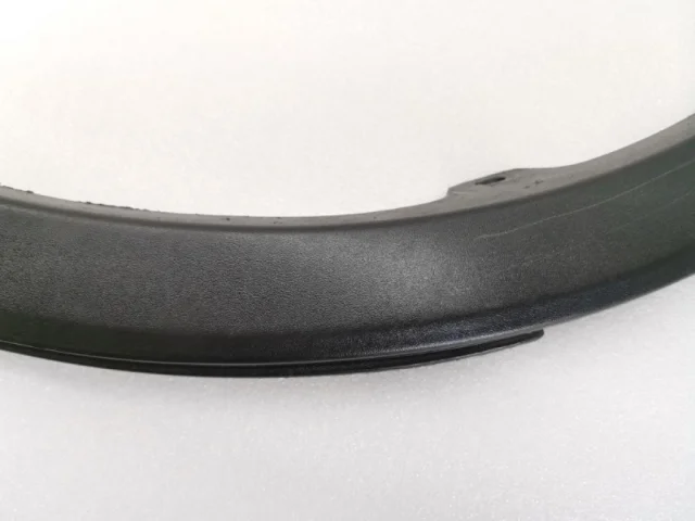 Молдинг крыла задний правый для Toyota RAV4 XA40 rest 2015-2019 на фотографиях