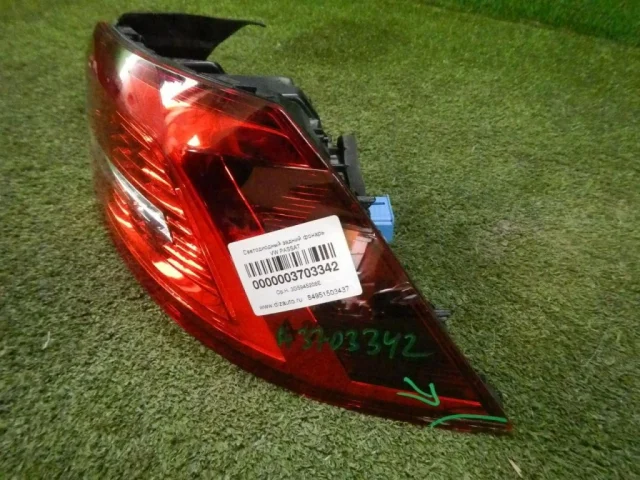 Фонарь внешний правый для Volkswagen Passat (B8.5) 2019+ на фотографиях