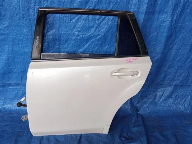 Двери для Subaru Legacy Универсал BR/B14 2009-2015 на фотографиях