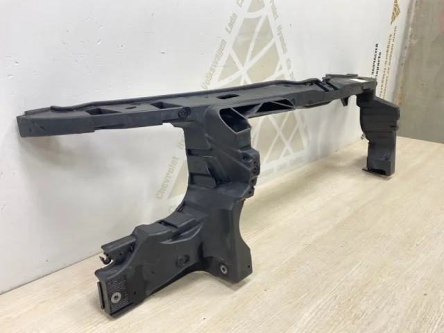 Панель радиатора (телевизор) для Volkswagen Caddy IV (2K) 2015-2020 на фотографиях